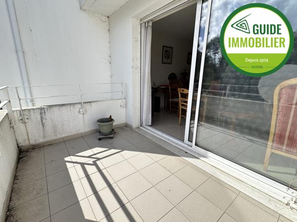 APPARTEMENT T3 AVEC UN GARAGE AU CENTRE-VILLE DE GUIDEL