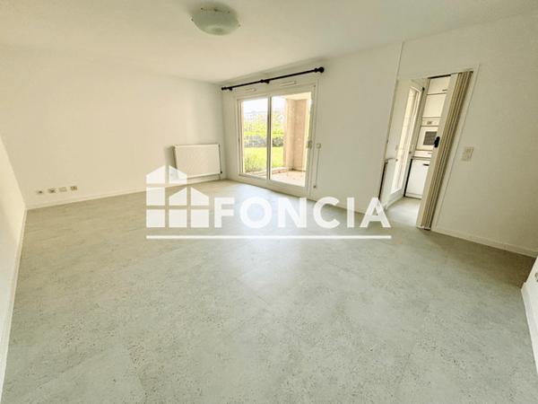 Location Appartement 2 pièces 54.32 m² - 9 AVENUE DES SABLONNIERES Ferney Voltaire 01210
