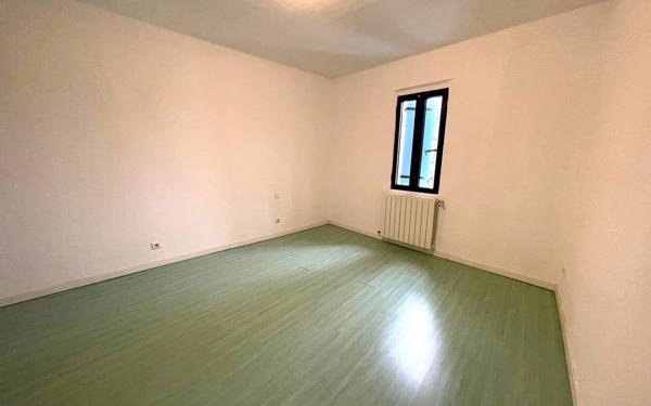 Maison à vendre    3 pièces •  Gallargues-le-Montueux