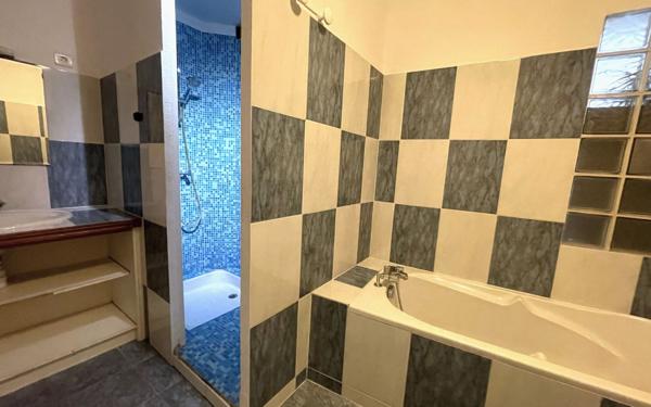 Maison à vendre    3 pièces •  Gallargues-le-Montueux