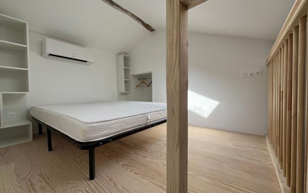 Appartement à louer    1 pièce •  Briatexte