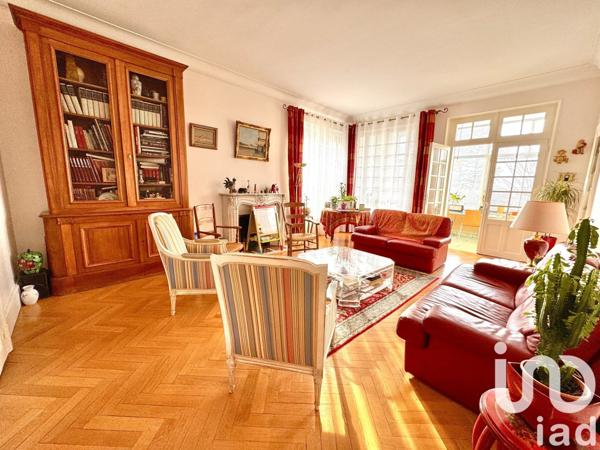 Demeure 9 pièces de 205 m² à La Charité-sur-Loire (58400)