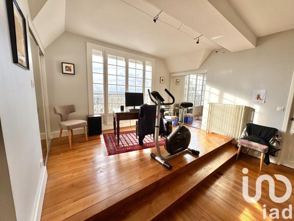 Demeure 9 pièces de 205 m² à La Charité-sur-Loire (58400)