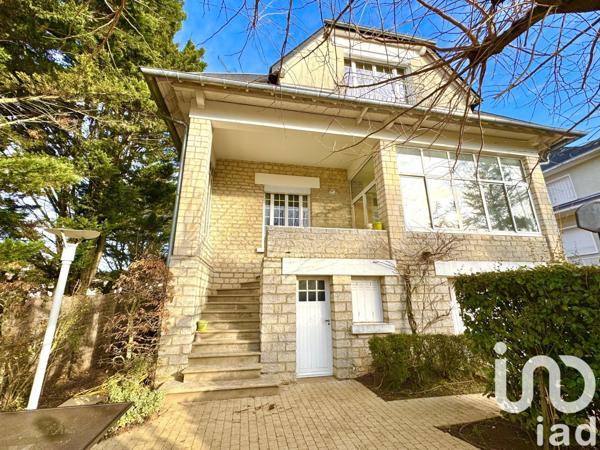 Demeure 9 pièces de 205 m² à La Charité-sur-Loire (58400)