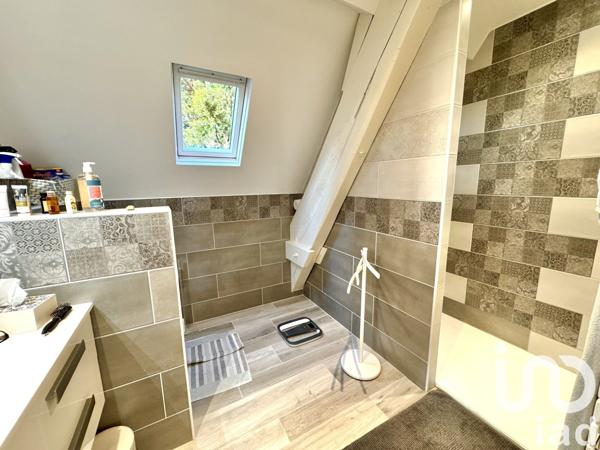 Demeure 9 pièces de 205 m² à La Charité-sur-Loire (58400)