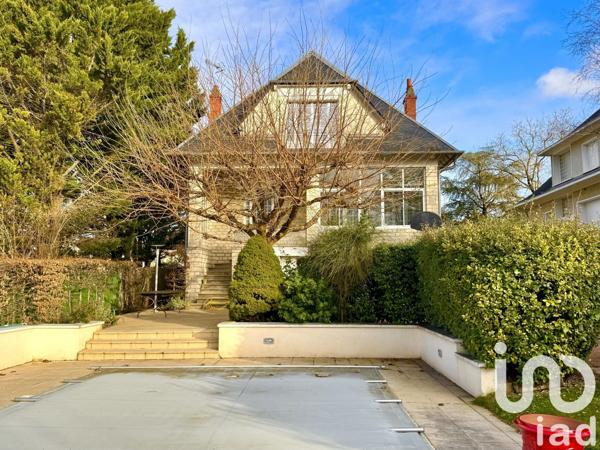 Demeure 9 pièces de 205 m² à La Charité-sur-Loire (58400)