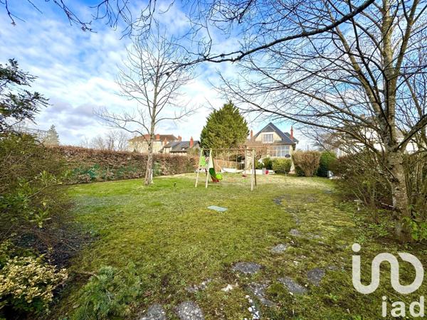 Demeure 9 pièces de 205 m² à La Charité-sur-Loire (58400)