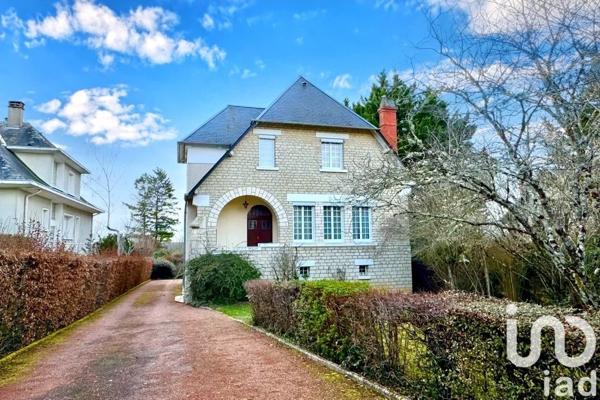 Demeure 9 pièces de 205 m² à La Charité-sur-Loire (58400)