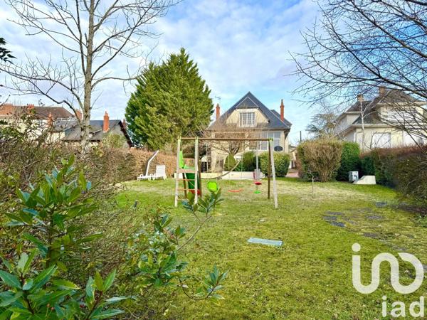 Demeure 9 pièces de 205 m² à La Charité-sur-Loire (58400)