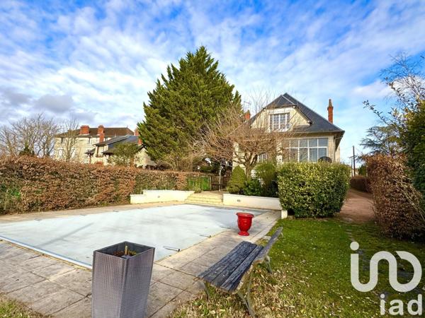 Demeure 9 pièces de 205 m² à La Charité-sur-Loire (58400)