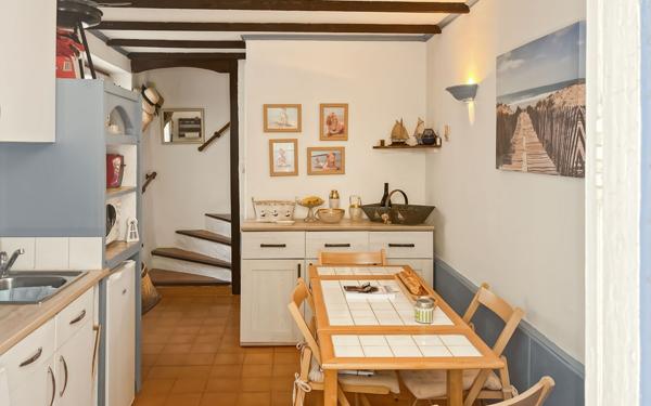 Maison à vendre    2 pièces •  Marseillan