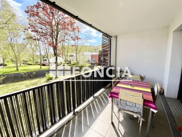 Location Appartement 3 pièces 79 m² - 60 RUE JEAN JAURES Bron 69500