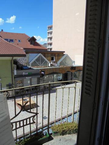 Annecy (74000) Hyper centreville, à côté de la rue carnot