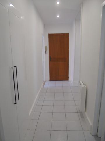 Annecy (74000) Hyper centreville, à côté de la rue carnot