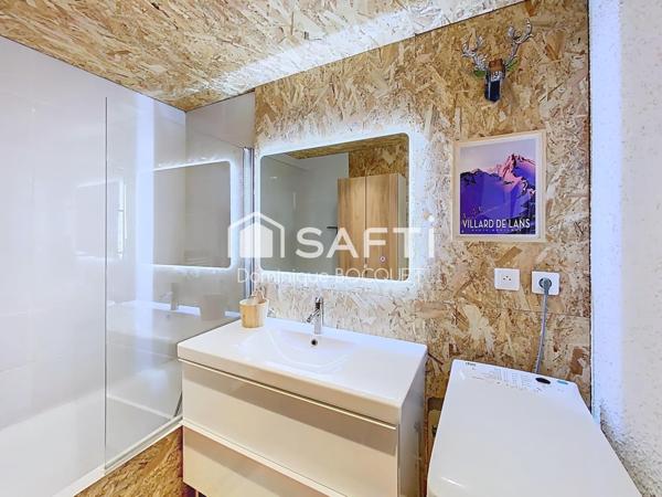 Studio sud-ouest, au pied des pistes, refait à neuf.