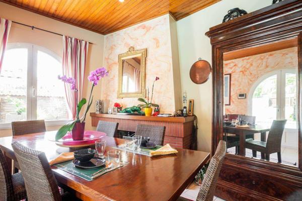 Maison Ares 197 m2 piscine dépendances bassin à pied