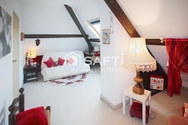 Maison Individuelle Bourgeoise de 223m2 sur 20 ares!