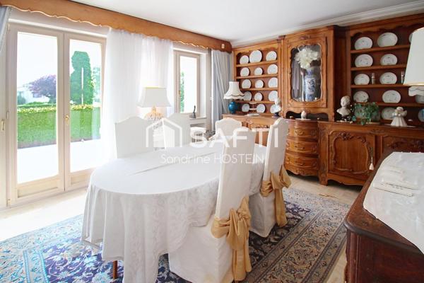 Maison Individuelle Bourgeoise de 223m2 sur 20 ares!