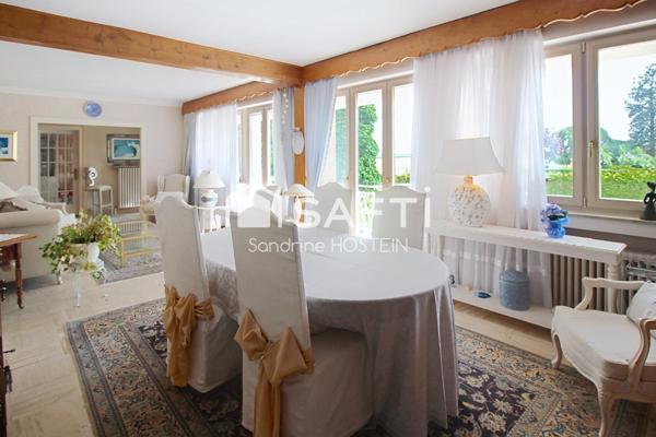 Maison Individuelle Bourgeoise de 223m2 sur 20 ares!