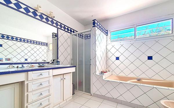 Maison à vendre    6 pièces •  Cabestany