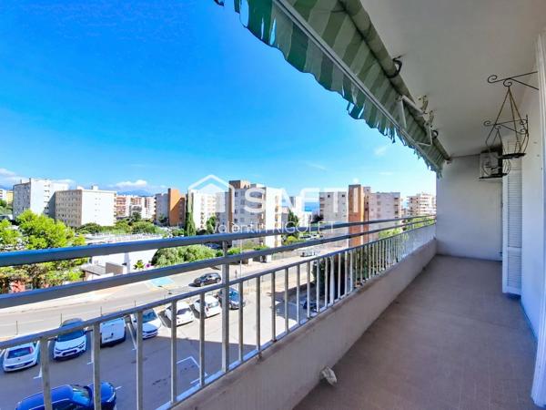T3 Traversant Est / Ouest - Lumineux - 2 Terrasses