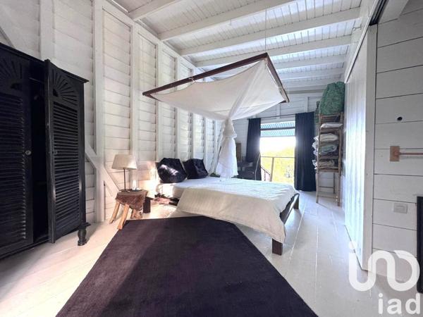 Maison traditionnelle 8 pièces de 320 m² à Goyave (97128)