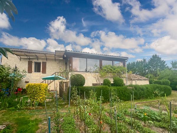 Maison Quercynoise avec jardin et dépendance - Saint Daunès