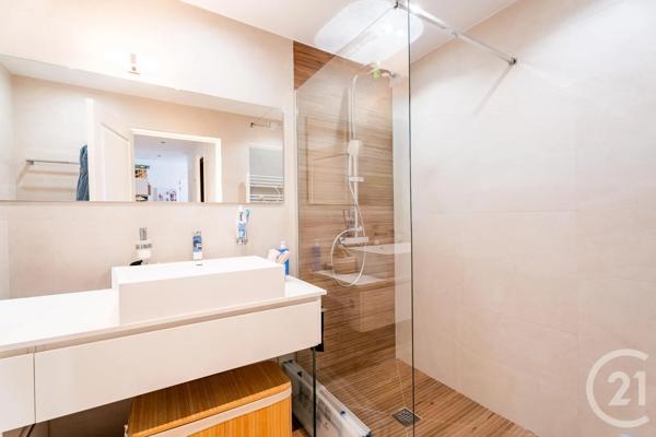 Appartement F3 à vendre  3 pièces - 70,31 m 2   EZE  - 06