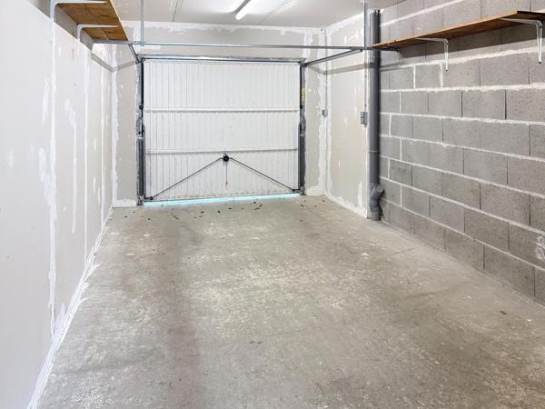 Cette jolie maison de plein pied avec un terrain constructible.