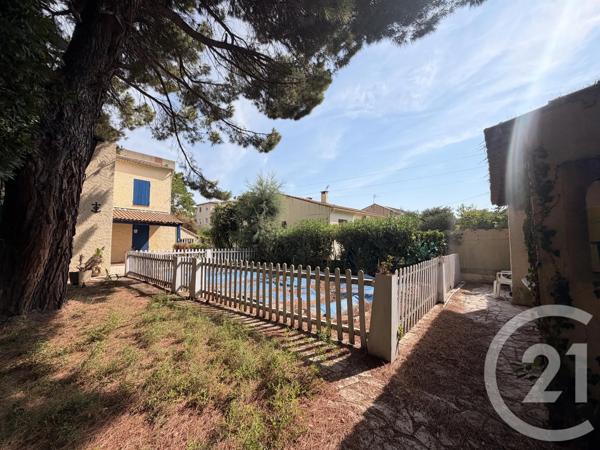 Maison à vendre  5 pièces - 116,50 m 2   ARLES  - 13