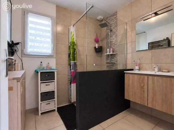 RARE À LA GUÉRINIÈRE – MAISON RÉCENTE 3 CHAMBRES, DPE A, GARAGE ET JARDIN