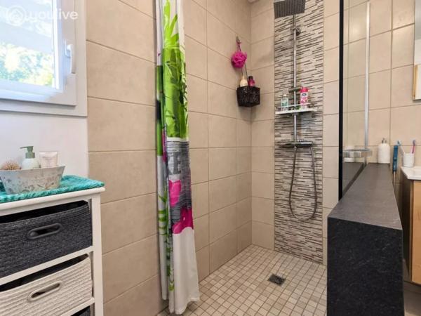 RARE À LA GUÉRINIÈRE – MAISON RÉCENTE 3 CHAMBRES, DPE A, GARAGE ET JARDIN