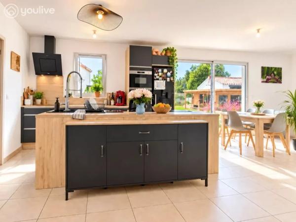 RARE À LA GUÉRINIÈRE – MAISON RÉCENTE 3 CHAMBRES, DPE A, GARAGE ET JARDIN