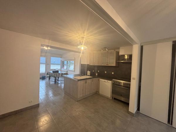 Maison Bernay 4 pièce(s) 137.89 m2