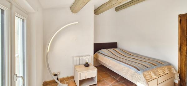 Volumes, jardin plein sud, 5 suites, calme, cachet