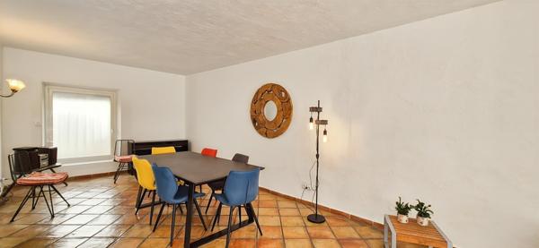 Volumes, jardin plein sud, 5 suites, calme, cachet