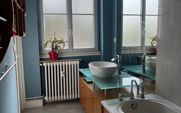 Appartement à vendre    6 pièces •  Bourg-en-Bresse