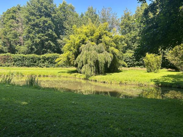 Propriété de charme au cœur de 14 hectares de nature préservée