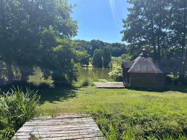 Propriété de charme au cœur de 14 hectares de nature préservée