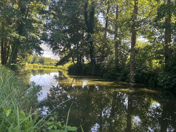 Propriété de charme au cœur de 14 hectares de nature préservée