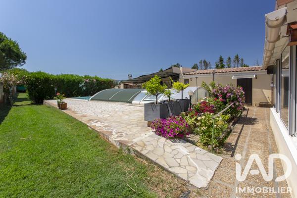 Maison à vendre 4 pièces 123 m² Arles