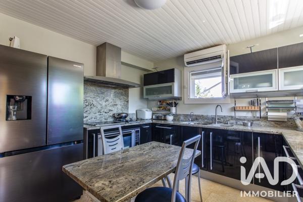 Maison à vendre 4 pièces 123 m² Arles