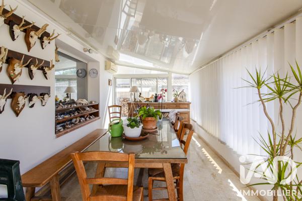 Maison à vendre 4 pièces 123 m² Arles