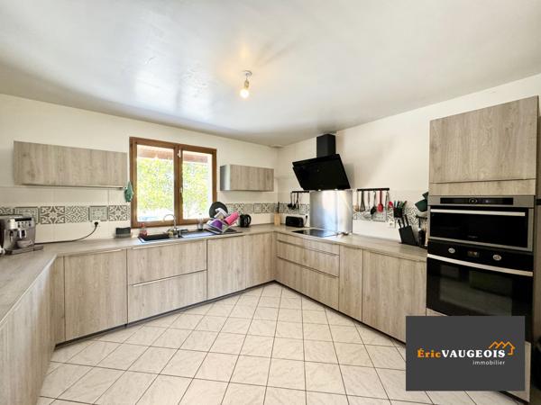 Coulommiers (77120) Maison 230m² (DPE:C).Terrain 1100m² à Lescherolles 77320