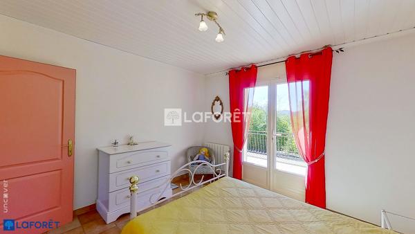 Achat maison Saint-Laurent-de-Cerdans - 5 pièce(s) - 128 m² - 399 000 €