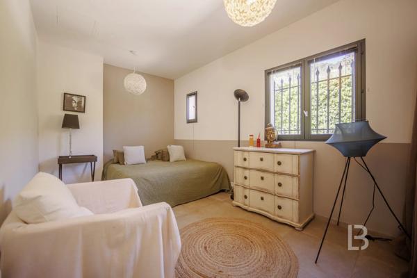 Magnifique villa-appartement au calme à vendre au Tignet