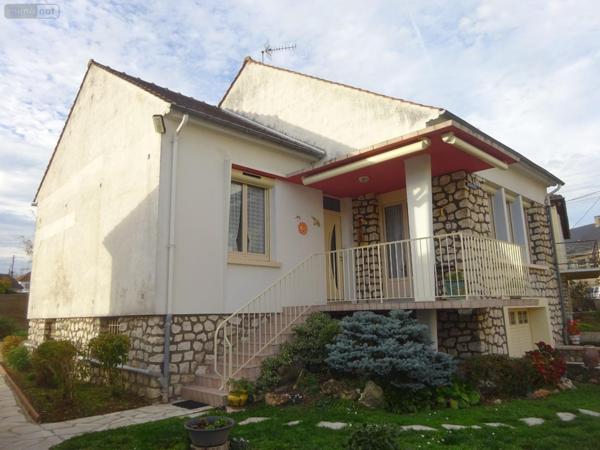 Pavillon à vendre à Nogent-le-Rotrou dans l'Eure-et-Loir (28400), ref : NOG 1022