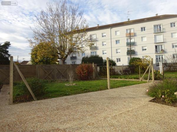 Pavillon à vendre à Nogent-le-Rotrou dans l'Eure-et-Loir (28400), ref : NOG 1022