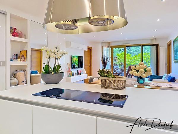 L'Elégant - Appartement T4 de 86 m2 + terrasse de 11 m2 + garage - Aux portes de Genève