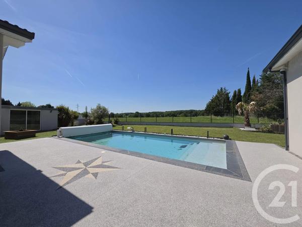 Maison à vendre  4 pièces - 135 m 2   MURET  - 31